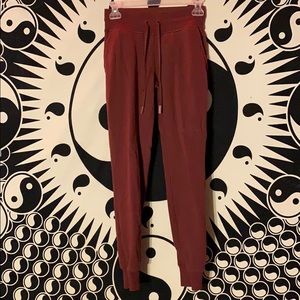 LuluLemon Maroon Joggers 🏃‍♂️ ✨